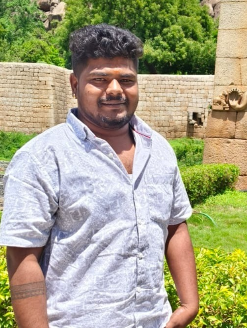 Portrait of ಶ್ರೀ ನರೇಂದ್ರ ಮತ್ತು ಕುಟುಂಬ